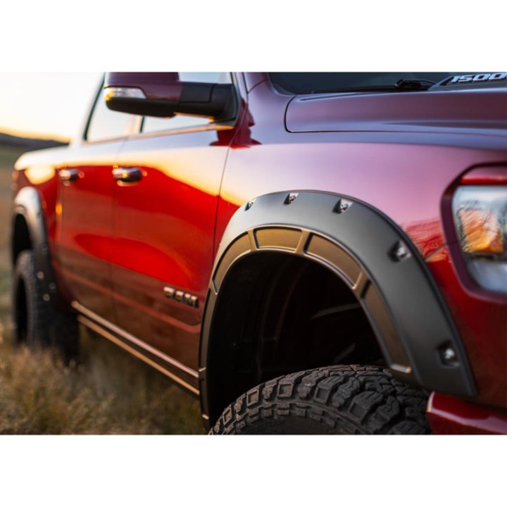 Poszerzenia błotników przód i tył Rough Country Defender