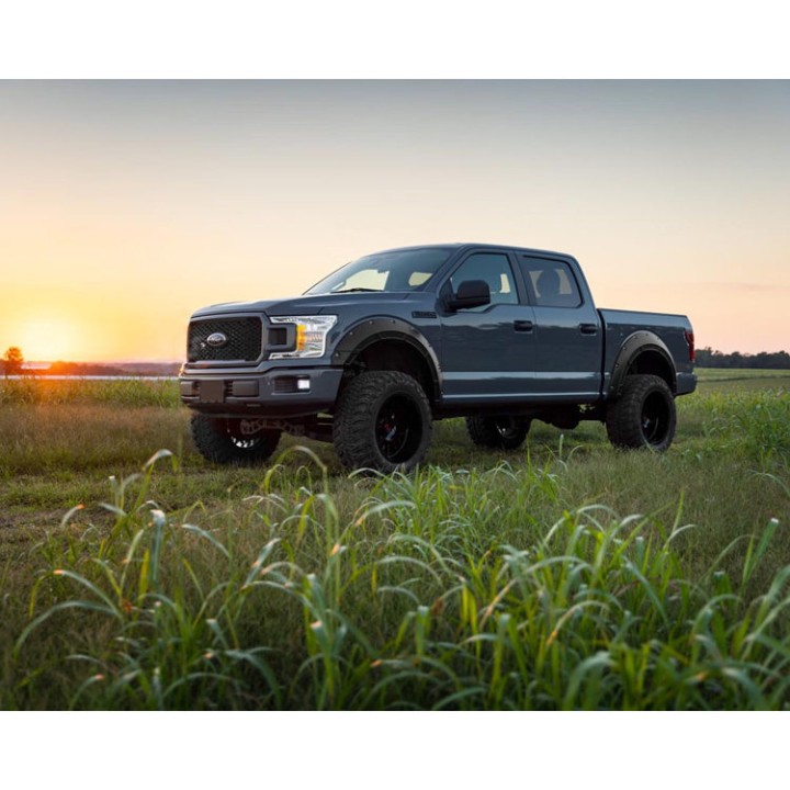 Poszerzenia błotników przód i tył Rough Country Defender Pocket