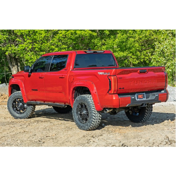 Poszerzenia błotników przód i tył Rough Country Defender Pocket