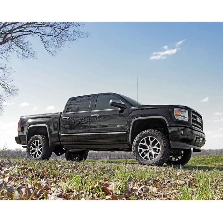 Zestaw zawieszenia Rough Country Lift 6"