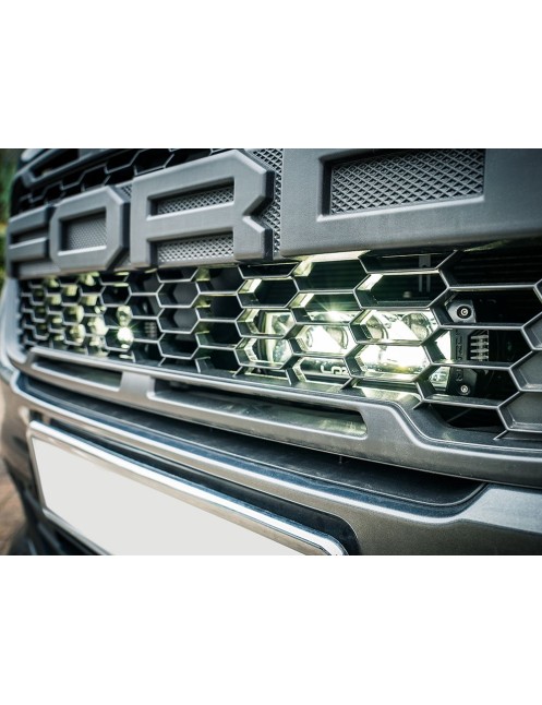 Zestaw do montażu oświetlenia LAZER ST4 Evolution w fabrycznym grillu - Ford Transit (2015 -)