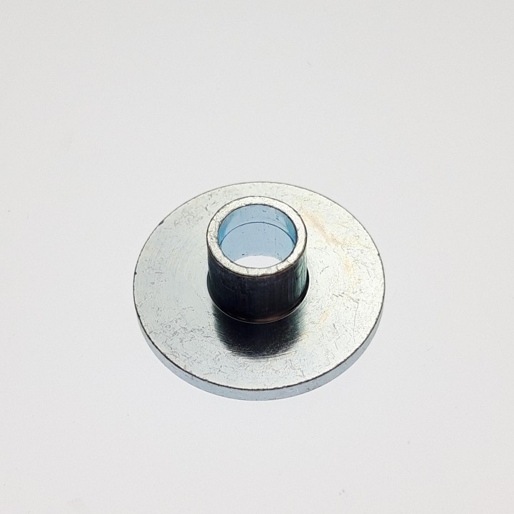 Fuel tank buffer sleeve