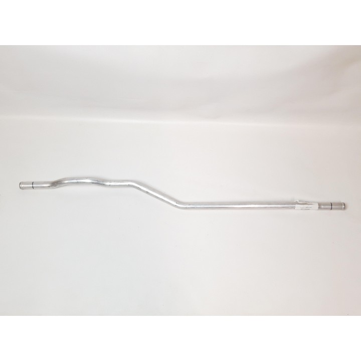 Intermediate connecting pipe