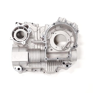 RIGHT CRANKCASE