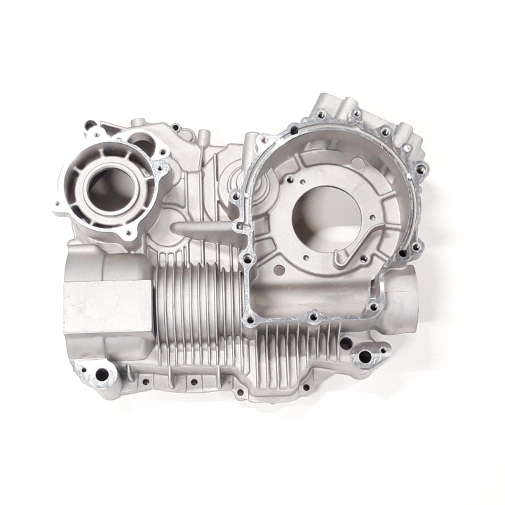 RIGHT CRANKCASE