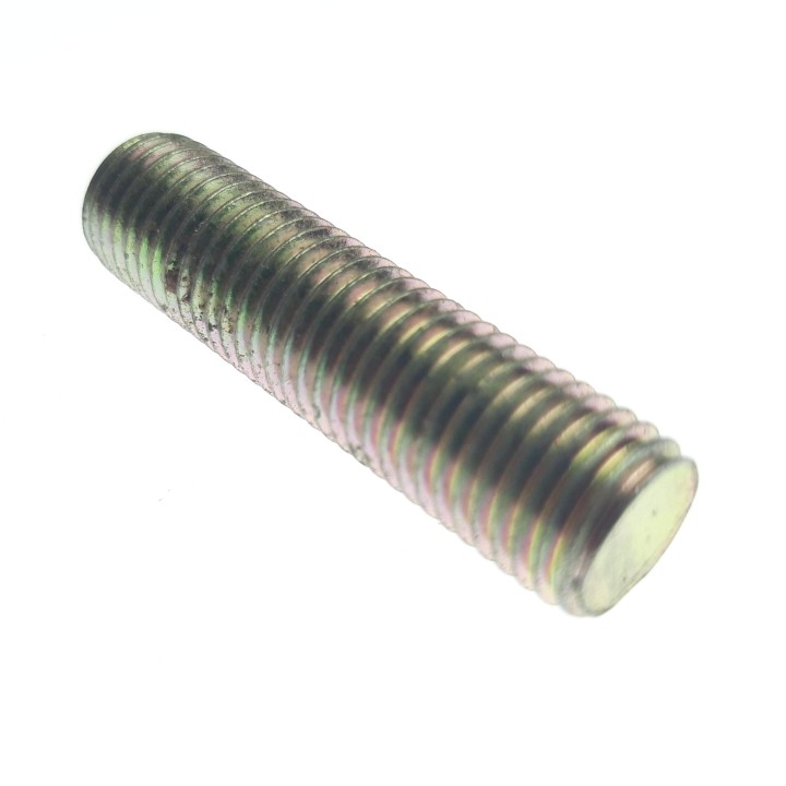 The front wheel bolt installation