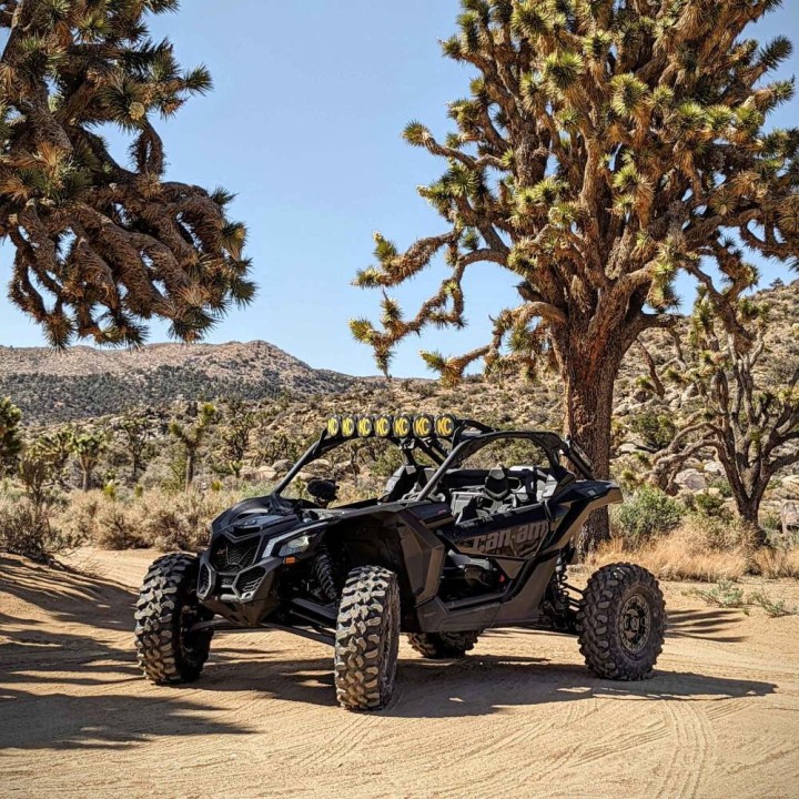 45-calowy Pro6 Gravity® LED -7 świateł , system listew świetlnych - wiązka 140 W dla 17-23 Can-Am Maverick X3