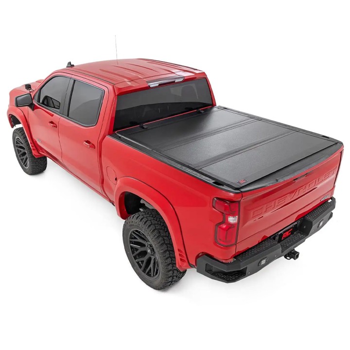 Twarda pokrywa paki tri-fold flip up Rough Country 5'10"