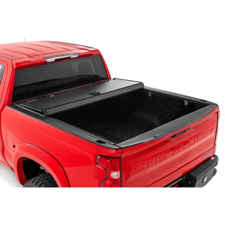 Twarda pokrywa paki tri-fold flip up Rough Country 5'10"