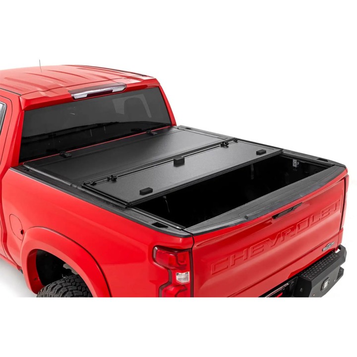 Twarda pokrywa paki tri-fold flip up Rough Country 5'10"