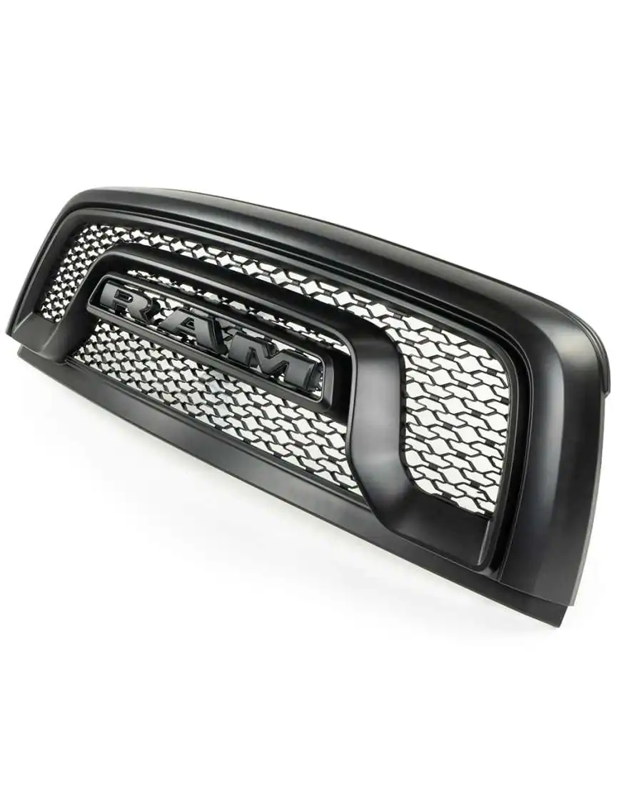 Grill z emblematem RAM w kolorze czarnym do RAM Rebel OFD