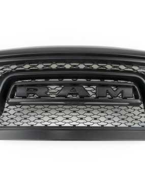 Grill z emblematem RAM w kolorze czarnym do RAM Rebel OFD