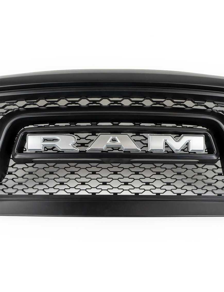 Grill z emblematem RAM w kolorze srebrnym do RAM Rebel OFD