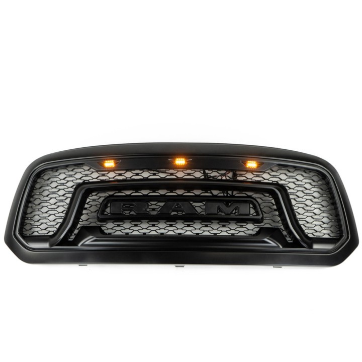 Grill z emblematem RAM w kolorze czarnym OFD