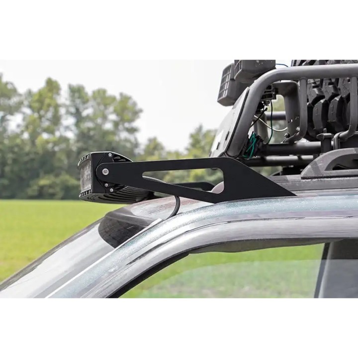 Mocowanie listwy LED 50" nad przednią szybą Rough Country