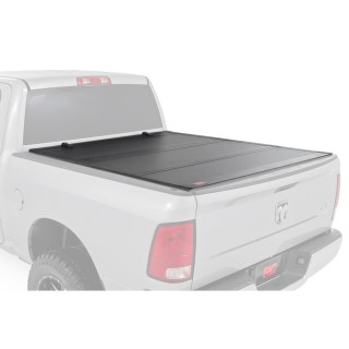 Twarda pokrywa paki tri-fold flip up Rough Country 5'7"