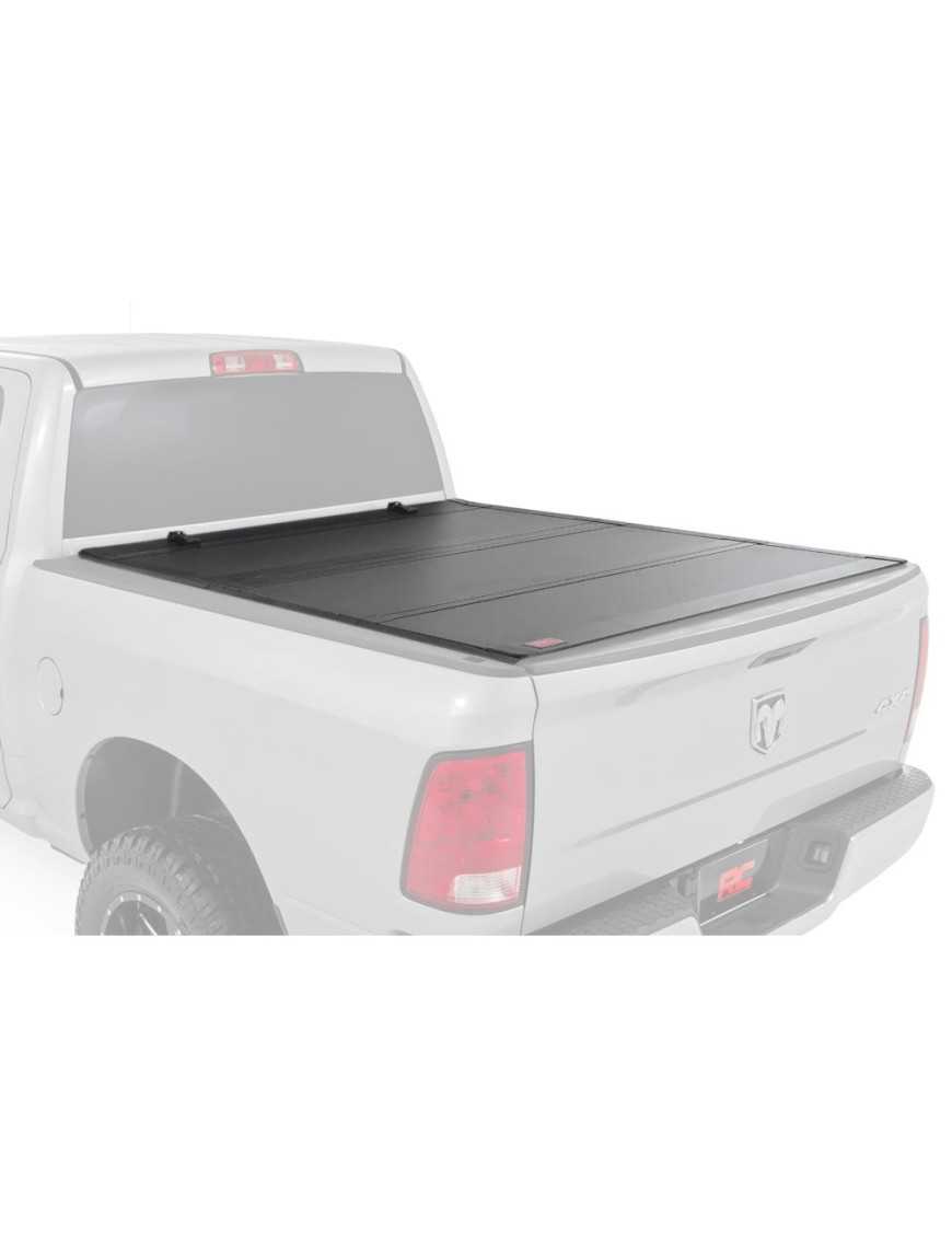 Twarda pokrywa paki tri-fold flip up Rough Country 5'7"