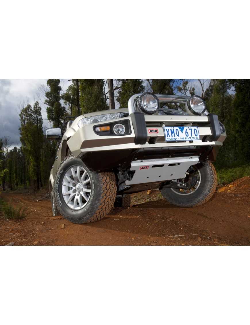 Zderzak stalowy ARB Sahara Bar - Challenger / Montero Zderzak stalowy ARB Sahara Bar - Challenger / Montero