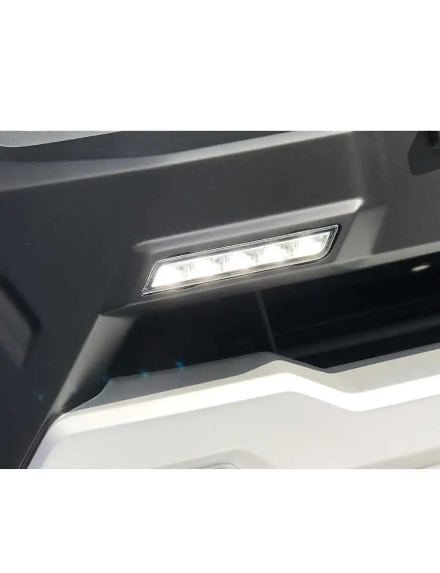 Osłona zderzaka przód z lampami LED Air Design