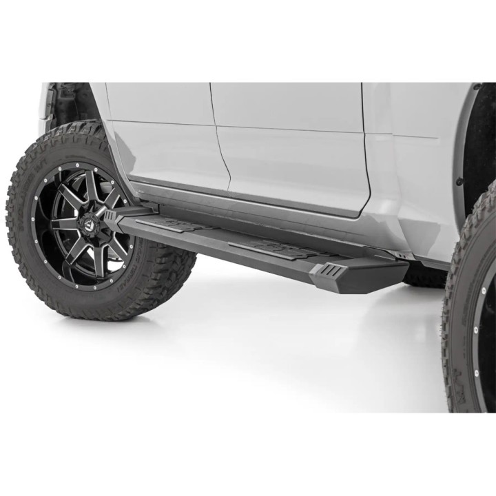 Progi, stopnie boczne Rough Country HD2 Crew Cab