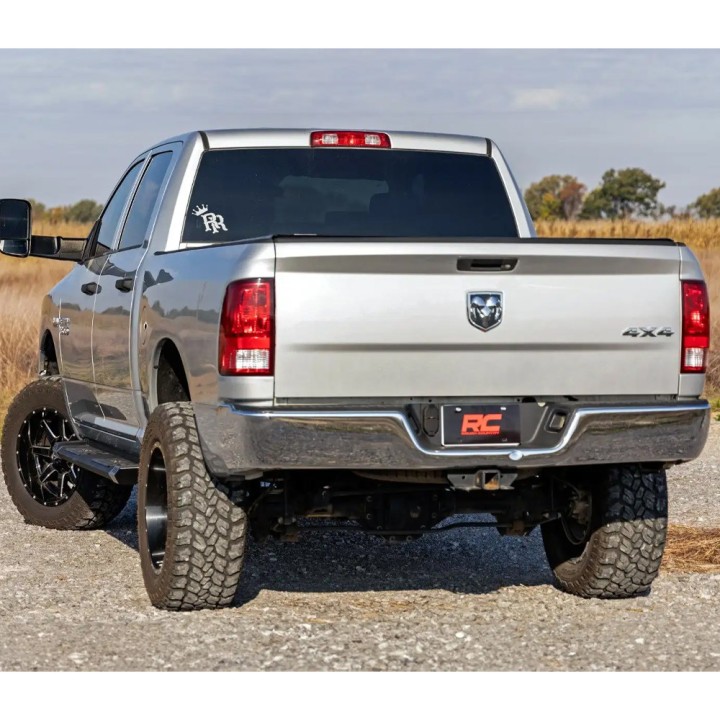 Progi, stopnie boczne Rough Country HD2 Crew Cab
