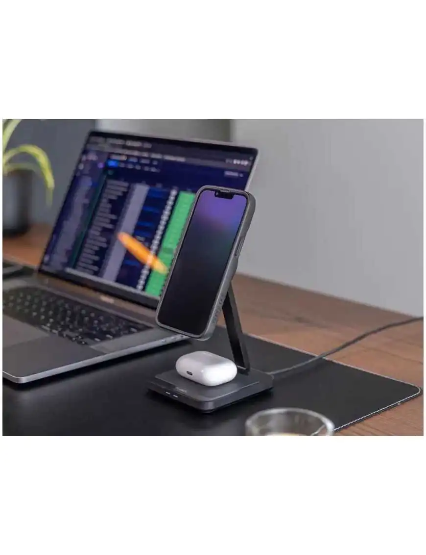 Quad Lock® MAG Dual Desktop Wireless Charger