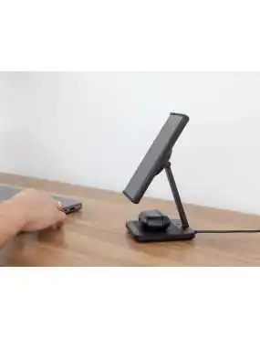 Quad Lock® MAG Dual Desktop Wireless Charger