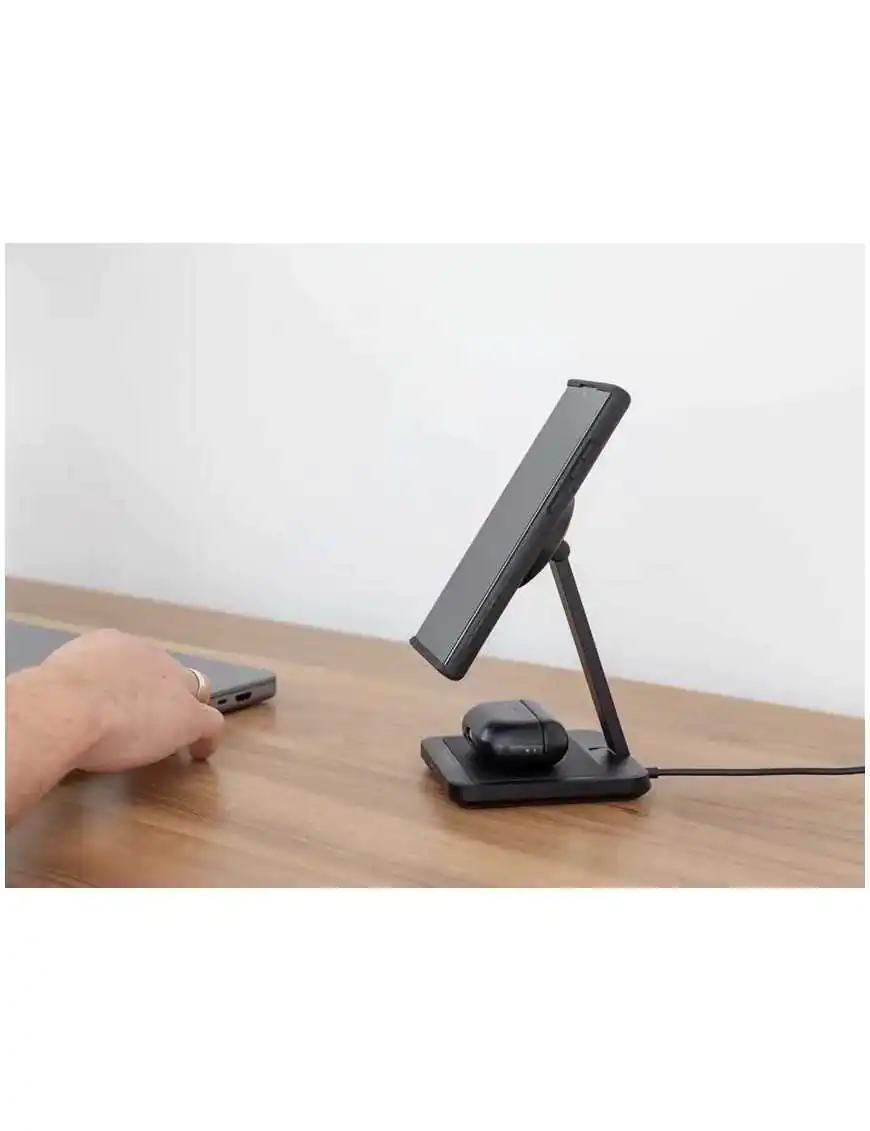 Quad Lock® MAG Dual Desktop Wireless Charger