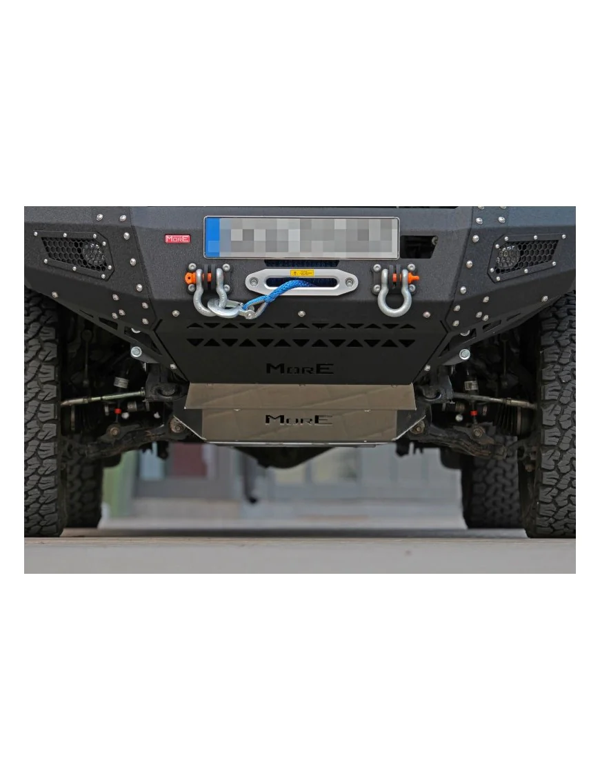 Aluminiowa przednia osłona podwozia, silnika - Toyota Hilux REVO