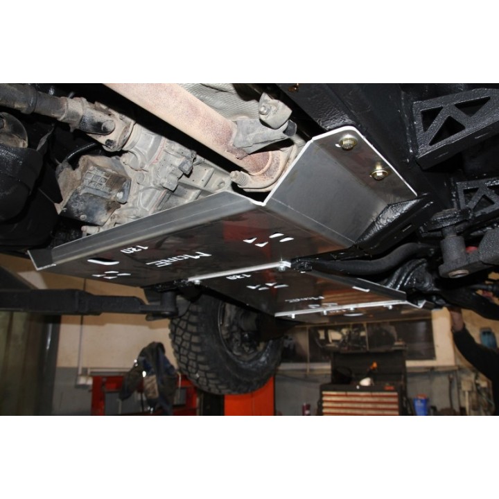 Zestaw aluminiowych osłon podwozia MorE 4x4 - Toyota Land Cruiser J120 - do zderzaka Z001