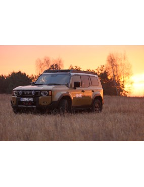 Mocowanie lamp przed / za atrapą Toyota Land Cruiser J250 - More 4x4