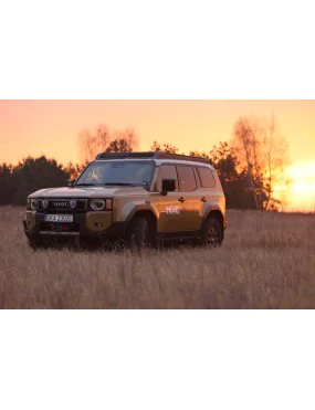 Mocowanie lamp przed / za atrapą Toyota Land Cruiser J250 - More 4x4