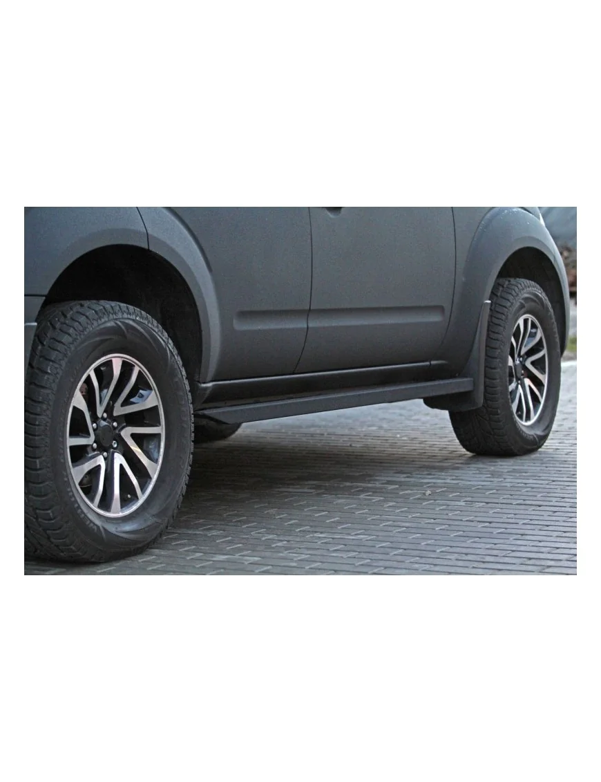 Progi boczne Nissan Pathfinder R51 05-14