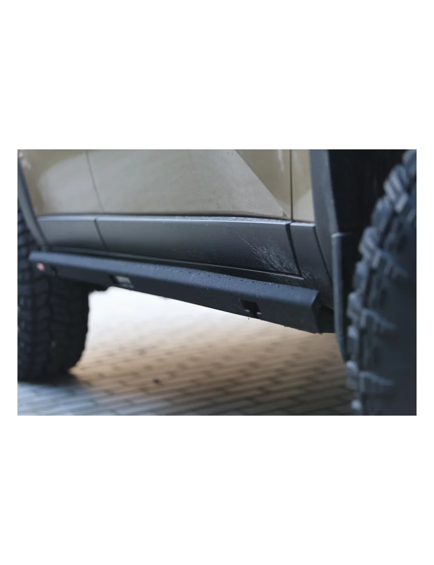 Progi boczne Toyota Land Cruiser J250 - skrzynkowe