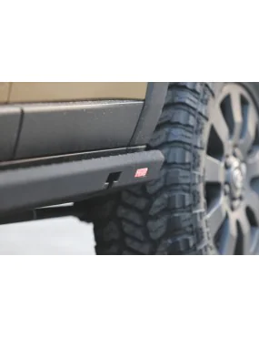 Progi boczne Toyota Land Cruiser J250 - skrzynkowe