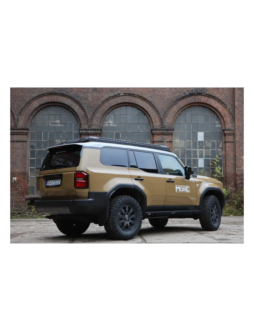 Progi boczne Toyota Land Cruiser J250 - skrzynkowe
