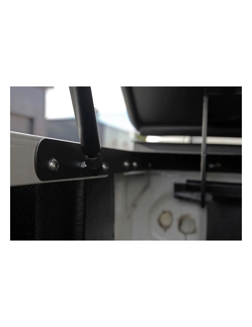 Pokrywa paki pick-up Toyota Hilux REVO (double cab) - More 4x4