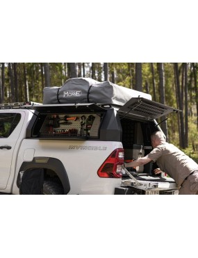 Uchylny stolik do bakisty More 4x4 - szeroki