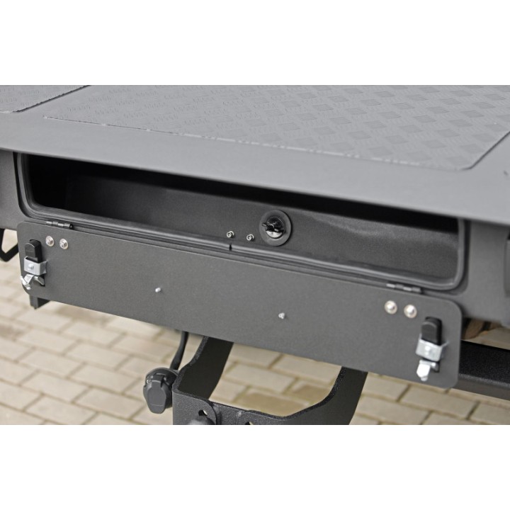 Zabudowa transportowa pickup Toyota Hilux Revo - flatbed More 4x4