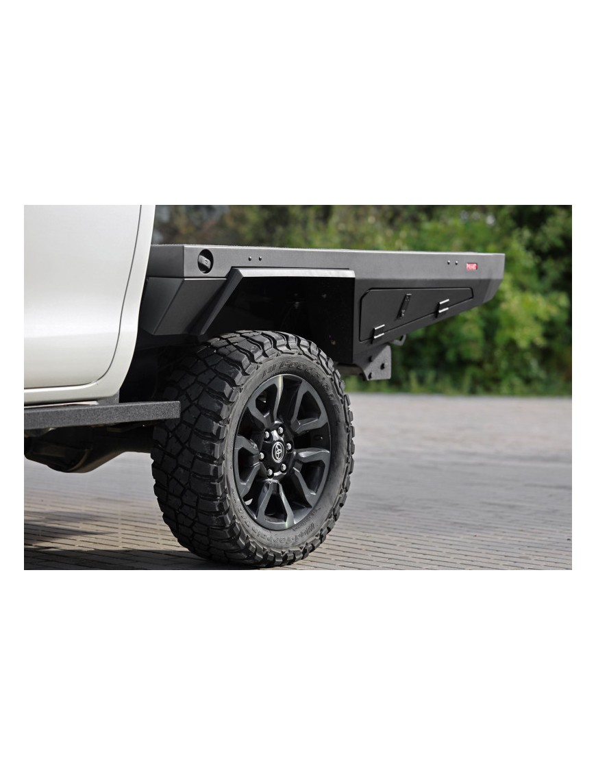 Zabudowa transportowa pickup Toyota Hilux Revo - flatbed More 4x4
