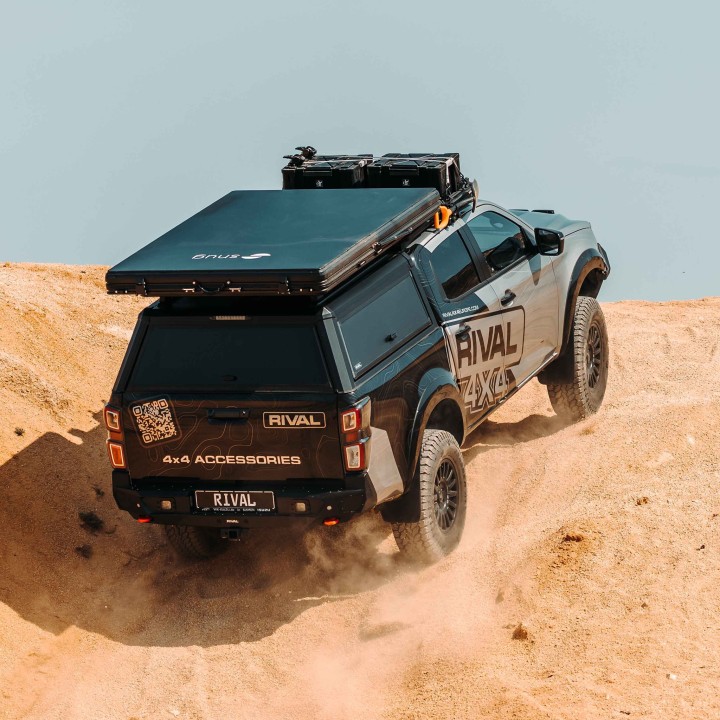 Zabudowa ISUZU D-MAX Double Cab 2021-2023 1,9 L | DIESEL 3 L | DIESEL RIVAL 4x4 Osłony i zderzaki - ujęcie 3