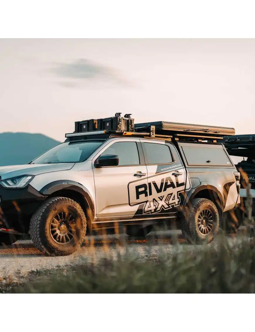 Zabudowa ISUZU D-MAX Double Cab 2021-2023 1,9 L | DIESEL 3 L | DIESEL | Szekla4x4.pl Zabudowa ISUZU D-MAX Double Cab 2021-2023 1,9 L | DIESEL 3 L | DIESEL | Szekla4x4.pl