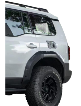 Poszerzenia nadkoli Toyota Land Cruiser 250 | Szekla4x4.pl