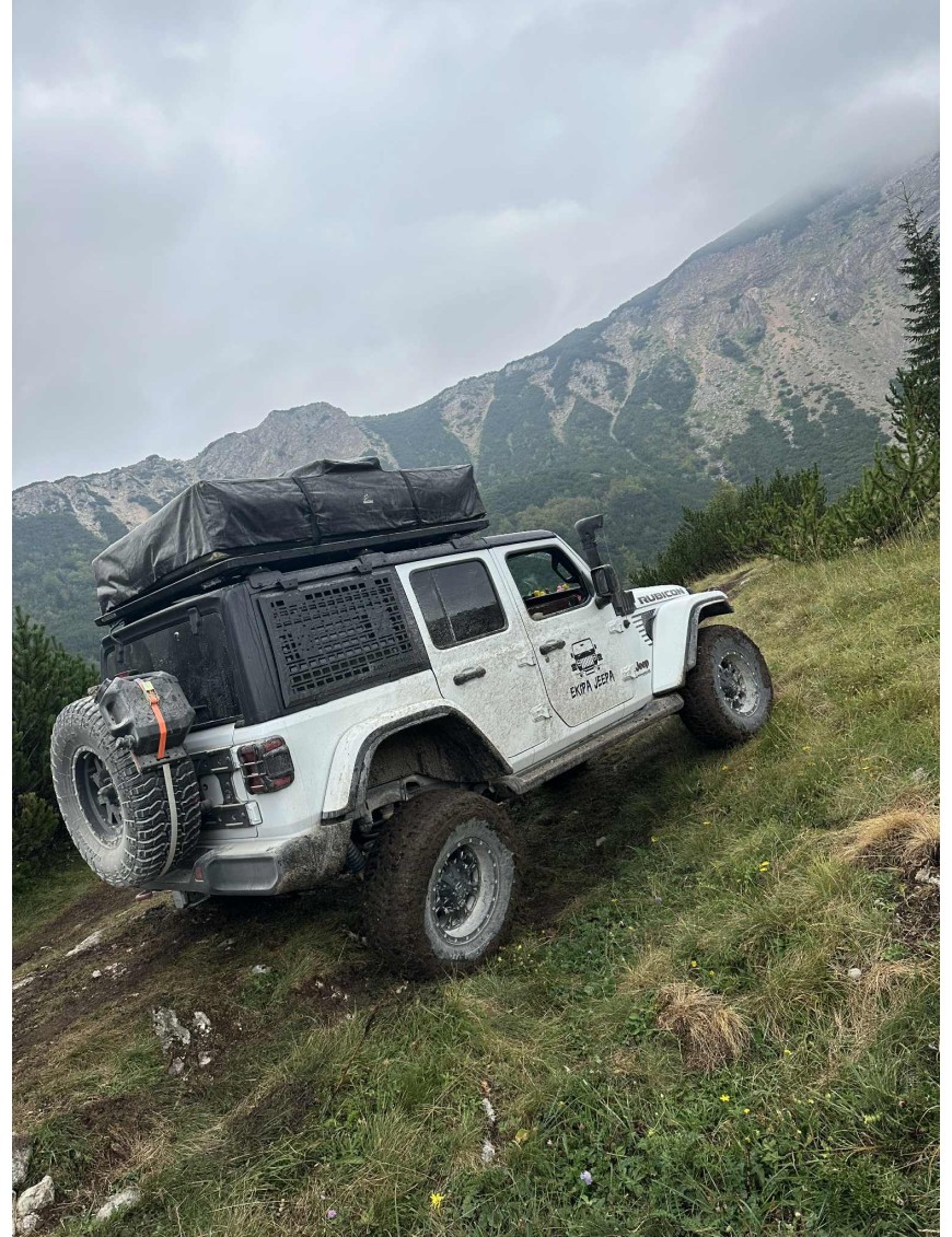Komplet zewnętrznych Paneli bocznych Molle Jeep Wrangler JLU | Szekla4x4.pl Komplet zewnętrznych Paneli bocznych Molle Jeep Wrangler JLU | Szekla4x4.pl