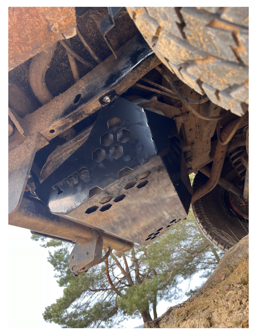 Osłona zbiornika paliwa do Grand Vitara I 98-05 XL7 5D 3D | Szekla4x4.pl