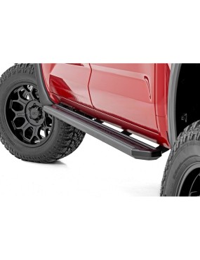 Progi, stopnie boczne Rough Country Multi-Color LED CrewMax