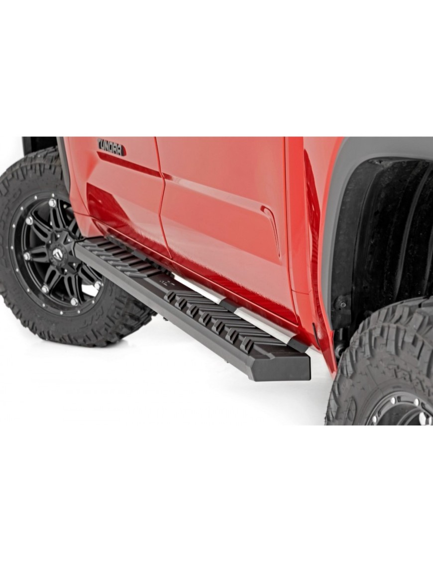 Progi, stopnie boczne Rough Country BA2
