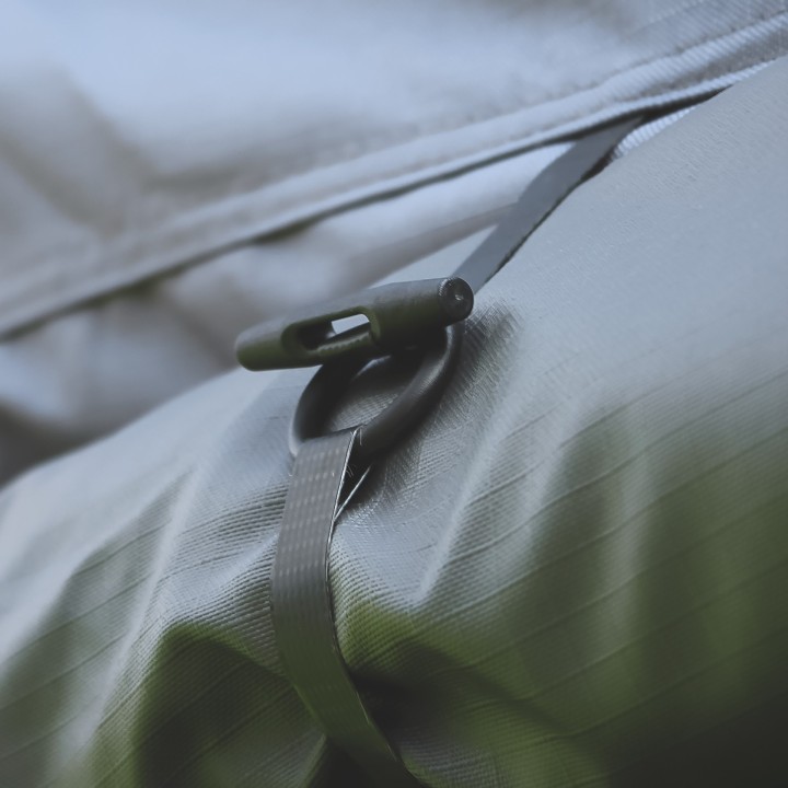 Przedsionek zadaszenia Batwing 2,4 m pasażer szary