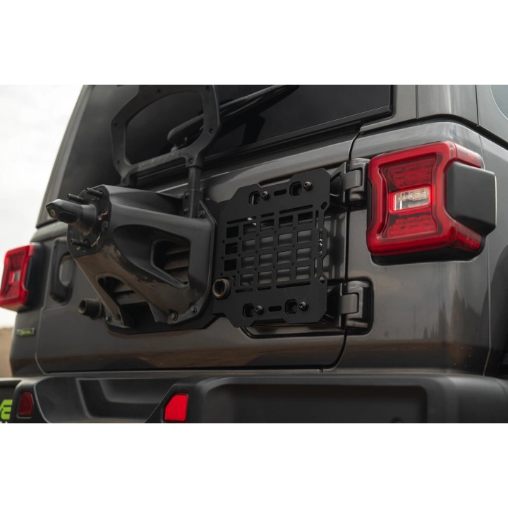 Molle wzmacniające tylną klapę Jeep Wrangler JL DV8 Offroad - ujęcie 4
