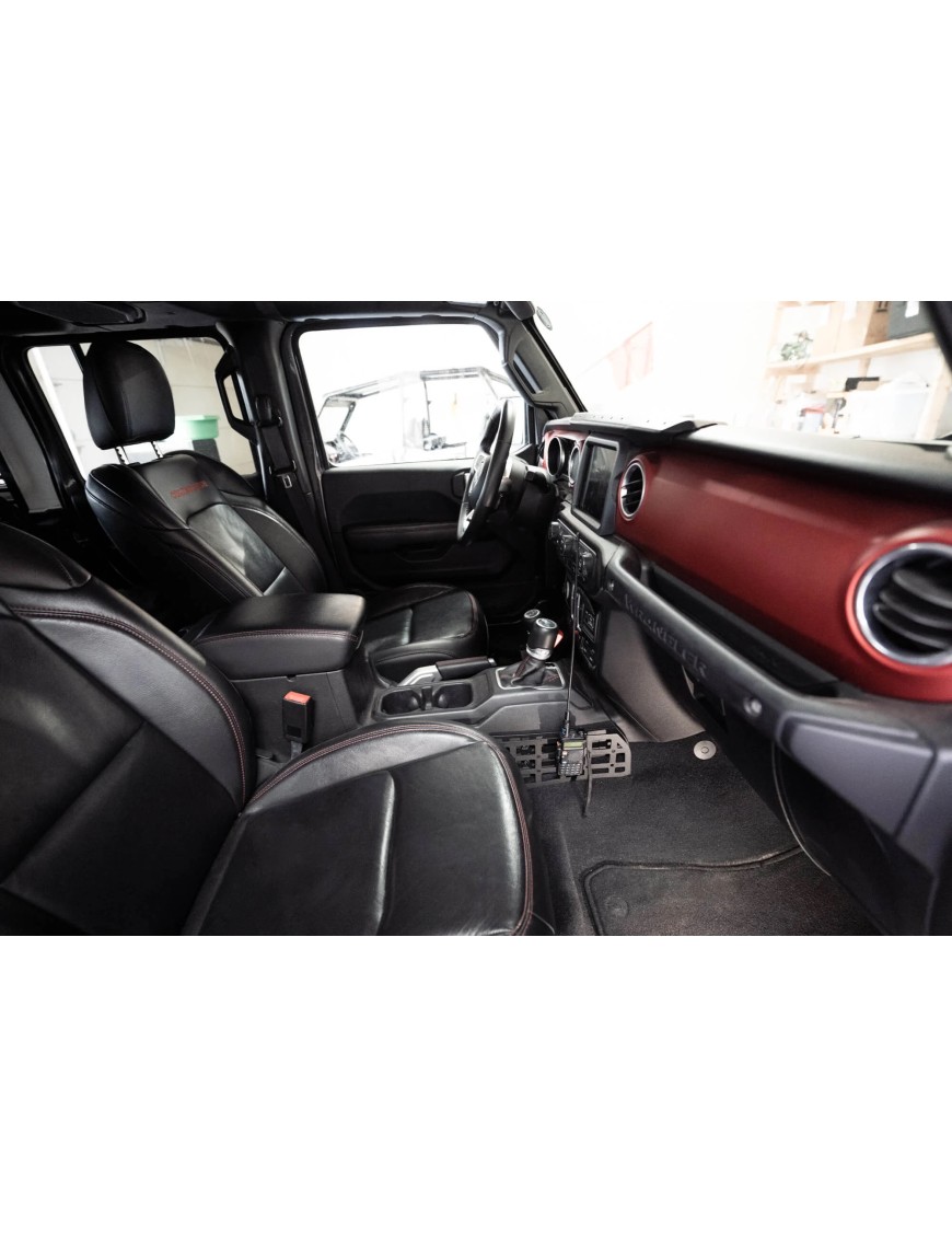 Panele molle przy konsoli zmiany biegów Jeep Wrangler JL